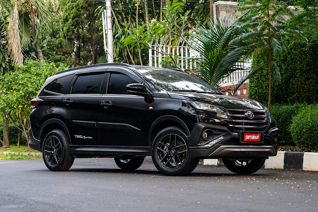 Permaisuri Enkei Icon Pearl Black 17